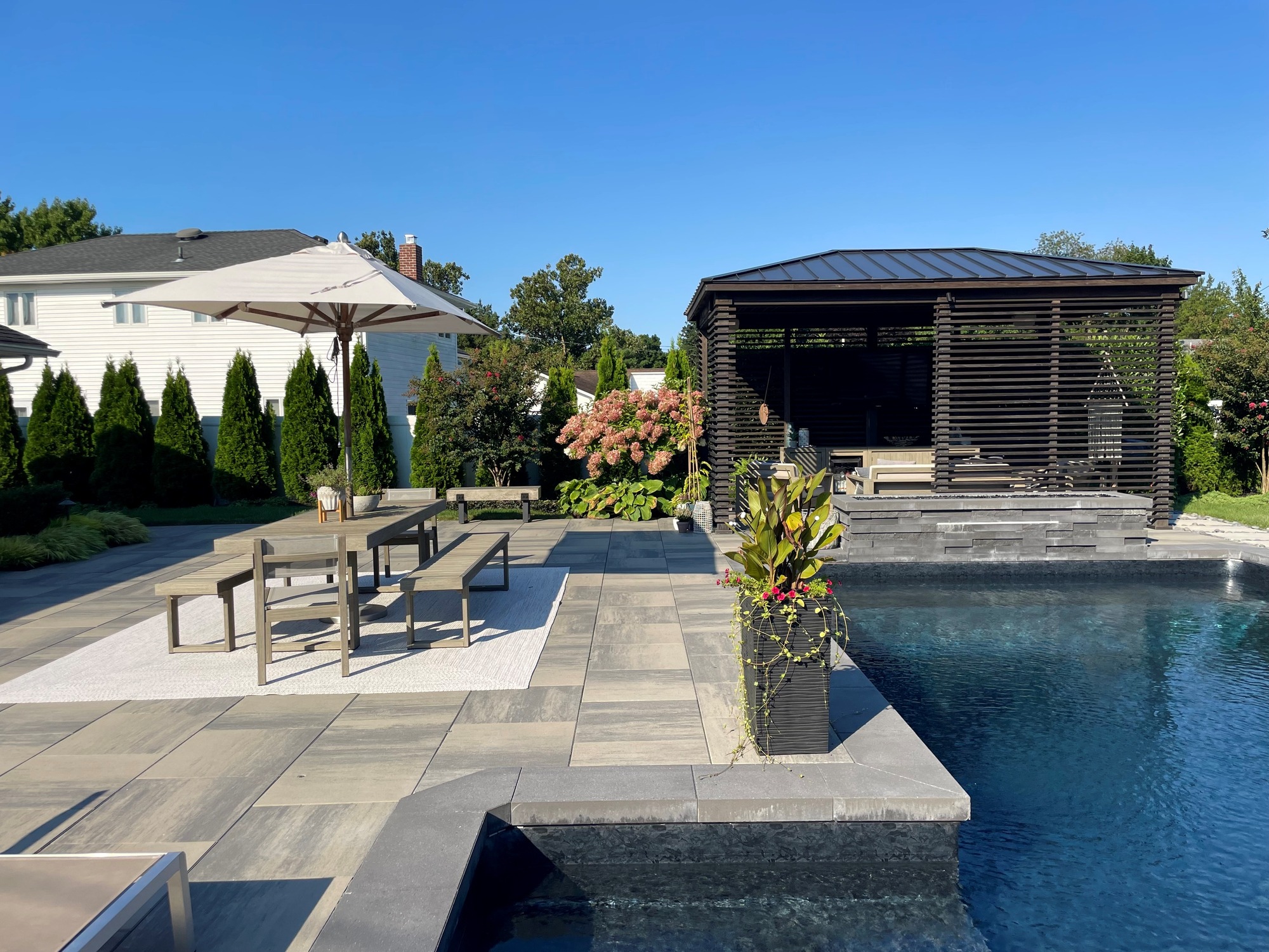 High-end outdoor living space